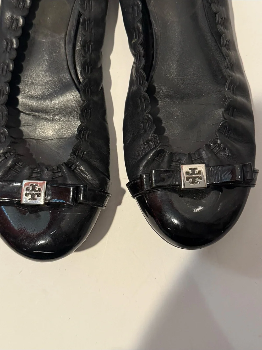 Tory Burch Black Leather Patent-Toe Ballet Flats with Logo Bow